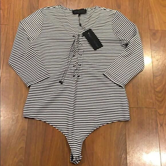 NWT Kendall & Kylie Striped Bodysuit Size Large - Picture 2 of 3